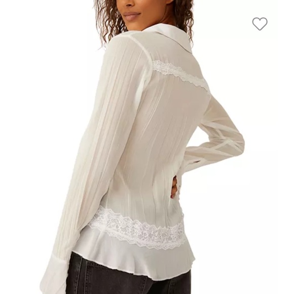 Free People NWT Bad at Love Ruffle & Lace Long Sleeve Button-Up Blouse Medium - Picture 5 of 14